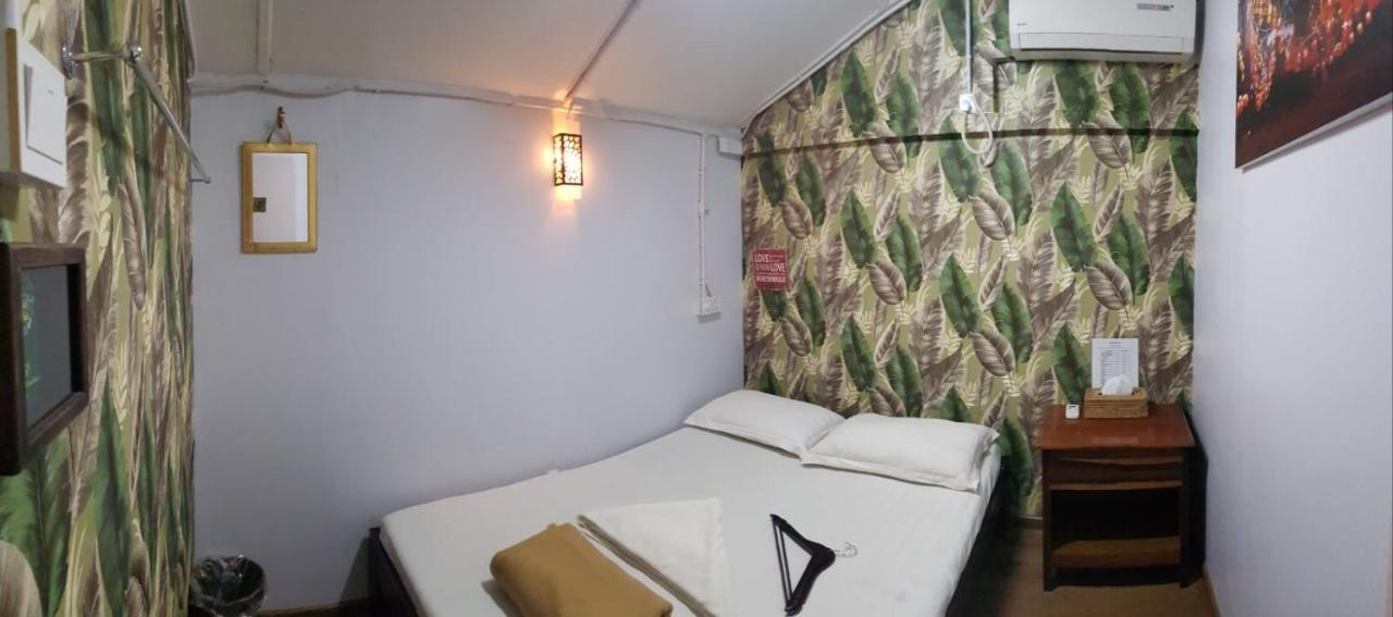 Hostel He-O Yangon Exterior foto